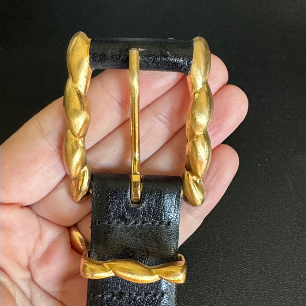 Ellen Tracy Buffalo Calf Leather Belt | Size Medium | Twisted Gold Buckle | 90s
